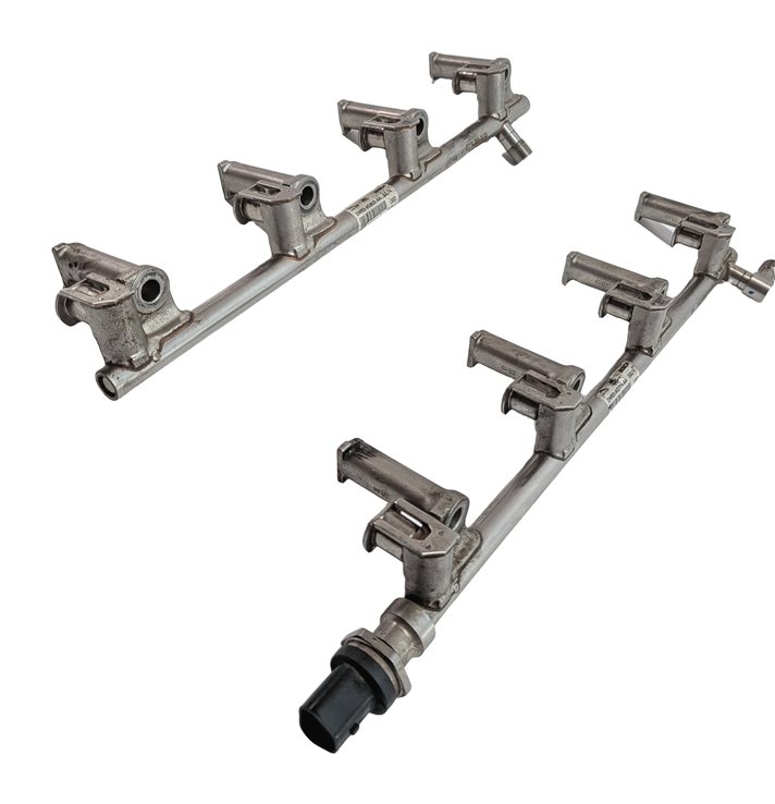 Thumbnail 4: 2014 RANGE ROVER SPORT (L494) 5.0L SUPER (AJ133) ENGINE FUEL INJECTOR RAIL SET/2