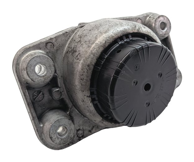 Thumbnail 6: 2014 RANGE ROVER SPORT (L494) 5.0L SUPER AJ133 ENGINE MOTOR SUPPORT MOUNT SET/2