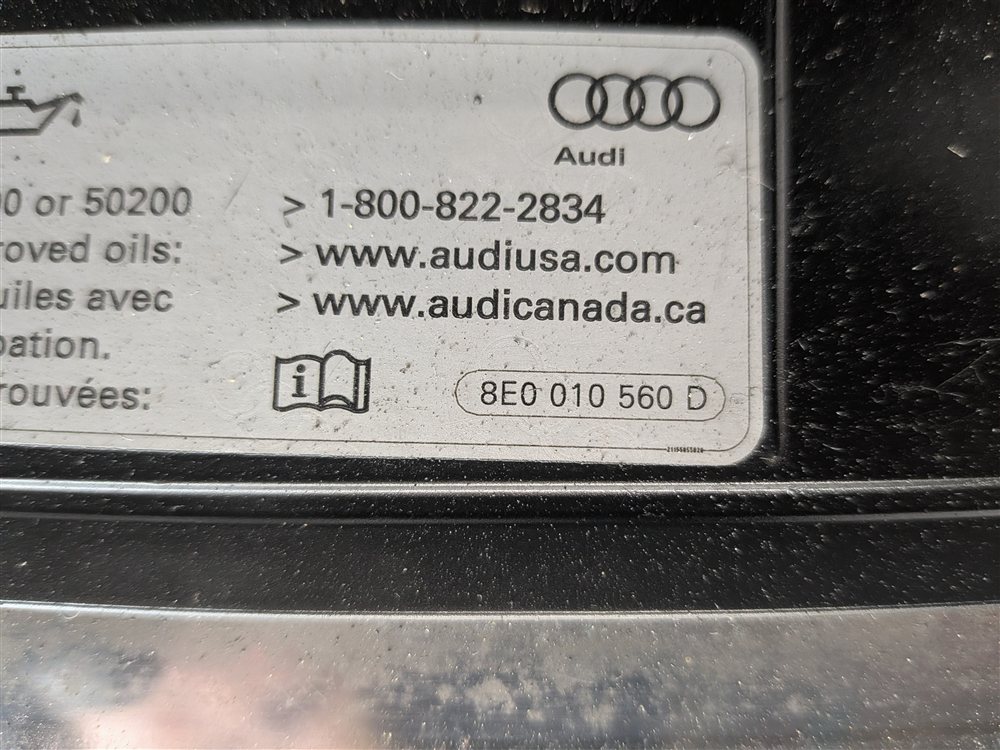 Thumbnail 10: 16-18 AUDI A3 E-TRON (8VF) HYBRID FRONT CENTER MAIN AIR VENT GRILLE w/ EMBLEM