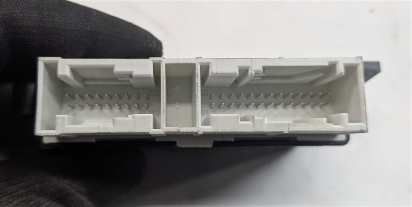 Thumbnail 6: 2015-2016 AUDI A3 S3 TT (8V MK3) PDC PARK DISTANCE SENSOR CONTROL MODULE