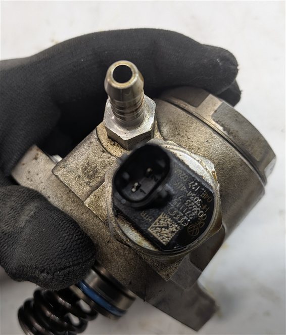Thumbnail 7: 2016-2018 AUDI A3 (8V) ENGINE HIGH PRESSURE FUEL PUMP