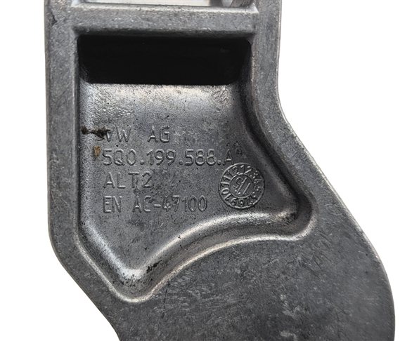 Thumbnail 11: 16 AUDI A3 E-TRON (8V) 1.4L HYBRID CXUA RIGHT ENGINE MOTOR SUPPORT MOUNT BRACKET