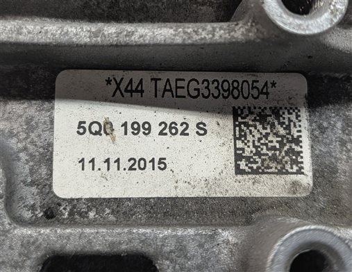 Thumbnail 14: 16 AUDI A3 E-TRON (8V) 1.4L HYBRID CXUA RIGHT ENGINE MOTOR SUPPORT MOUNT BRACKET
