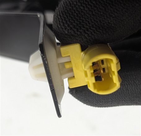 Thumbnail 5: 16-18 AUDI A3 E-TRON (8VF) FRONT RIGHT PASSENGER SEATBELT RETRACTOR (Black)