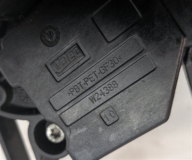 Thumbnail 15: 2016-2018 AUDI A3 E-TRON (8VF) REAR HATCH BACK GLASS WIPER MOTOR