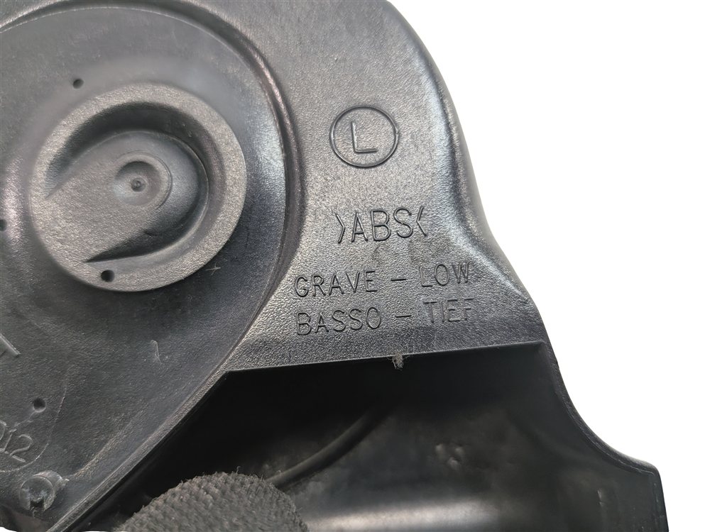Thumbnail 8: 2013-2016 AUDI A3 (8V) HIGH & LOW TONE NOTE SIGNAL SAFETY HORN SET