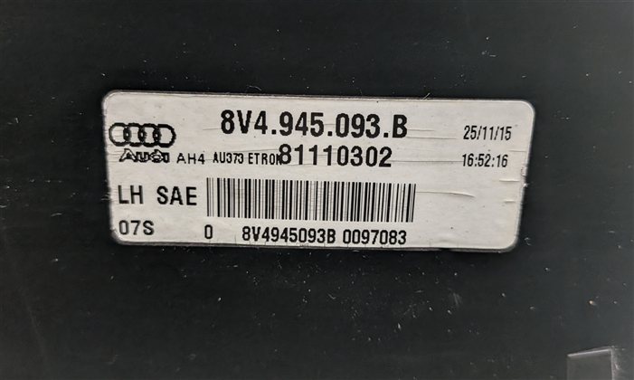 Thumbnail 11: 2016-2018 AUDI A3 E-TRON (8VF) LEFT DRIVER REAR INNER TAILLIGHT LIGHT LAMP (LED)