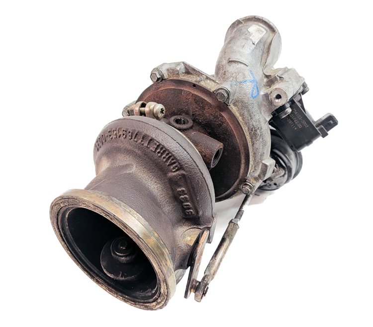 Thumbnail 5: 08-14 BMW 550i 750i X5 X6 (E70 E71 F01 F10) 4.4L N63 ENGINE RIGHT TURBOCHARGER