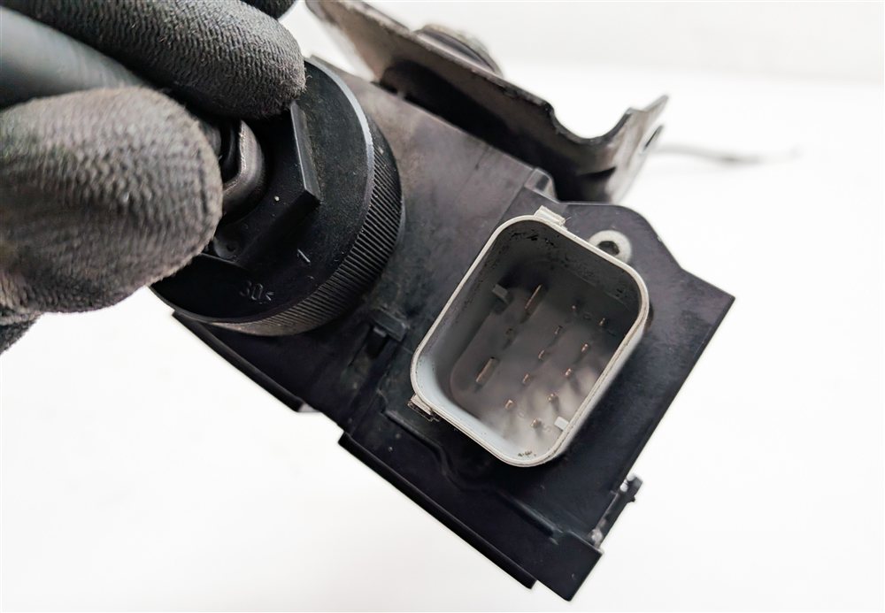 Thumbnail 6: 2009 BMW 750I (F01) EMERGENCY ELECTRONIC PARK PARKING BRAKE ACTUATOR w/ CABLES