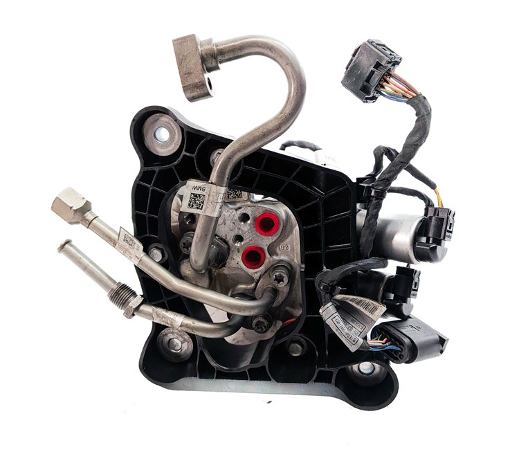 Thumbnail 2: 2009 BMW 750I (F01) 4.4L (N63) ENGINE DYNAMIC DRIVE VALVE CONTROL BLOCK