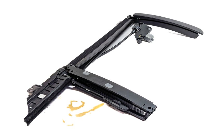 Thumbnail 4: 2009-2015 BMW 740i 750i F01 REAR LEFT DOOR WINDOW SHADE ASSEMBLY (BLACK)