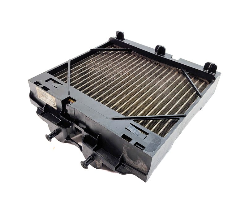 Thumbnail 5: 2009-2015 BMW 750i 760i ACTIVE 7 F01 LEFT MAIN AUXILIARY WATER COOLANT RADIATOR