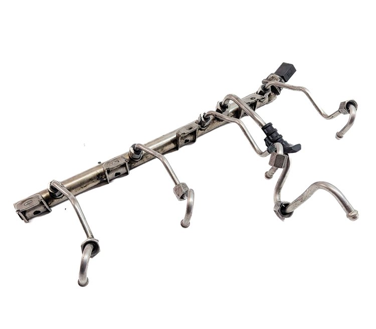 Thumbnail 3: 2009 BMW 750I (F01) 4.4L (N63) ENGINE FUEL INJECTOR RAIL SET/2 w/ FUEL LINES