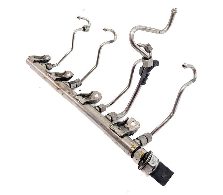 Thumbnail 6: 2009 BMW 750I (F01) 4.4L (N63) ENGINE FUEL INJECTOR RAIL SET/2 w/ FUEL LINES