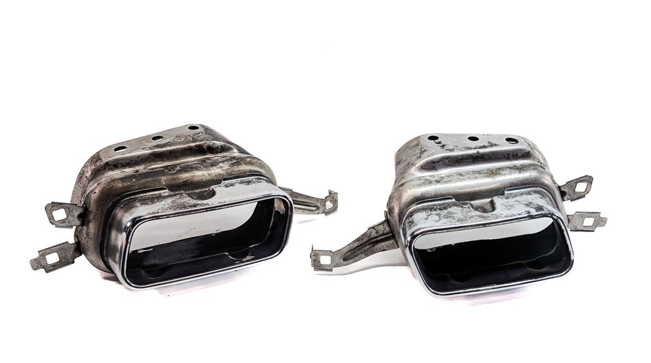 Thumbnail 3: 2009-2012 BMW 750i 750Li (F02) REAR MUFFLER EXHAUST PIPE TIP SET/2