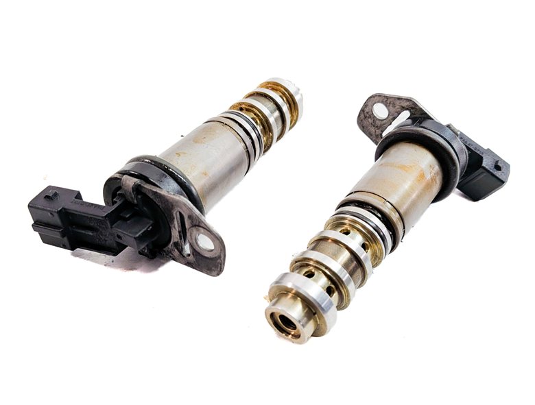 2009 BMW 750I (F01) 4.4L (N63) ENGINE VVT VARIABLE VALVE TIMING SOLENOID SET/2