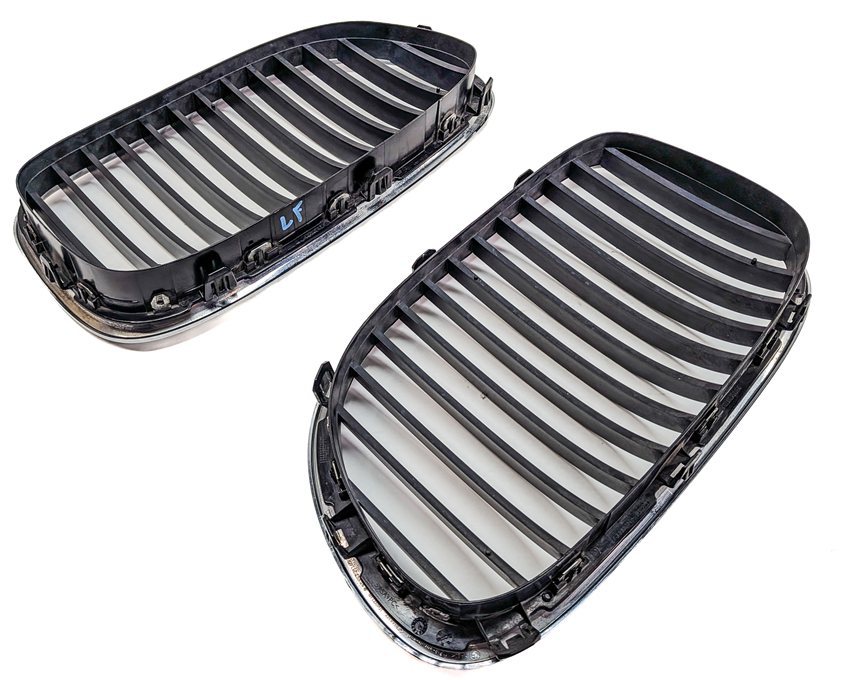 Thumbnail 4: 2009-2012 BMW 740i 750i 760i B7 (F01) FRONT LEFT & RIGHT UPPER HOOD GRILLE SET/2