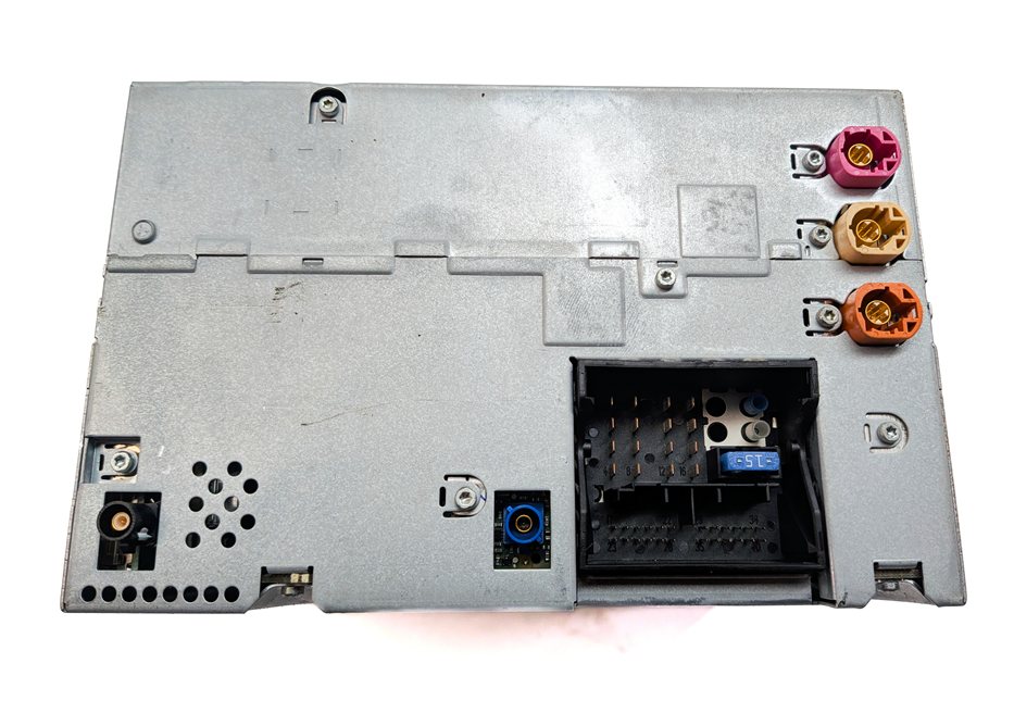 Thumbnail 6: 2009-2010 BMW 750i (F01) AM/FM RADIO STEREO RECEIVER CD PLAYER (2-DIN)