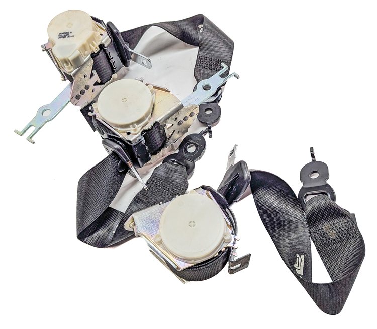 Thumbnail 4: 2009 BMW 750I (F01) REAR LEFT CENTER RIGHT SEAT SEATBELT RETRACTOR SET/3 (Black)