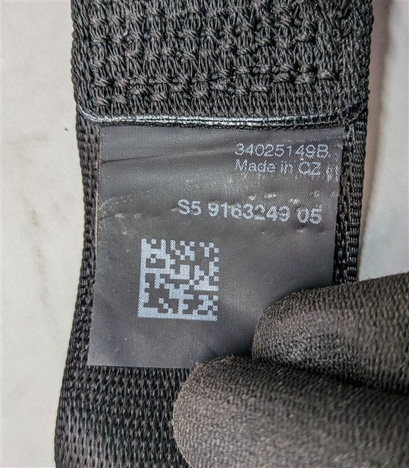 Thumbnail 5: 2009 BMW 750I (F01) REAR LEFT CENTER RIGHT SEAT SEATBELT RETRACTOR SET/3 (Black)