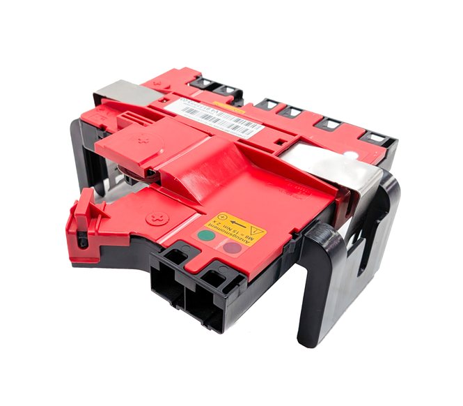 Thumbnail 4: 2009 BMW 750I (F01) 4.4L N63 POSITIVE BATTERY TERMINAL POWER DISTRIBUTION PLATE