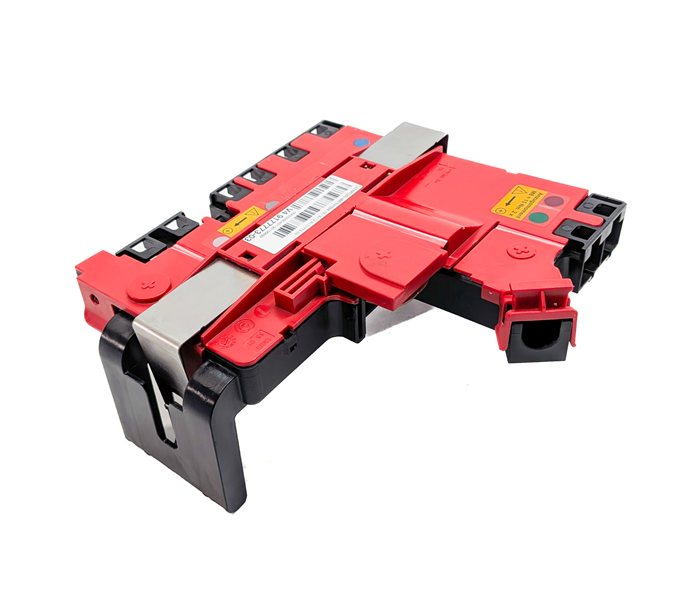 Thumbnail 5: 2009 BMW 750I (F01) 4.4L N63 POSITIVE BATTERY TERMINAL POWER DISTRIBUTION PLATE