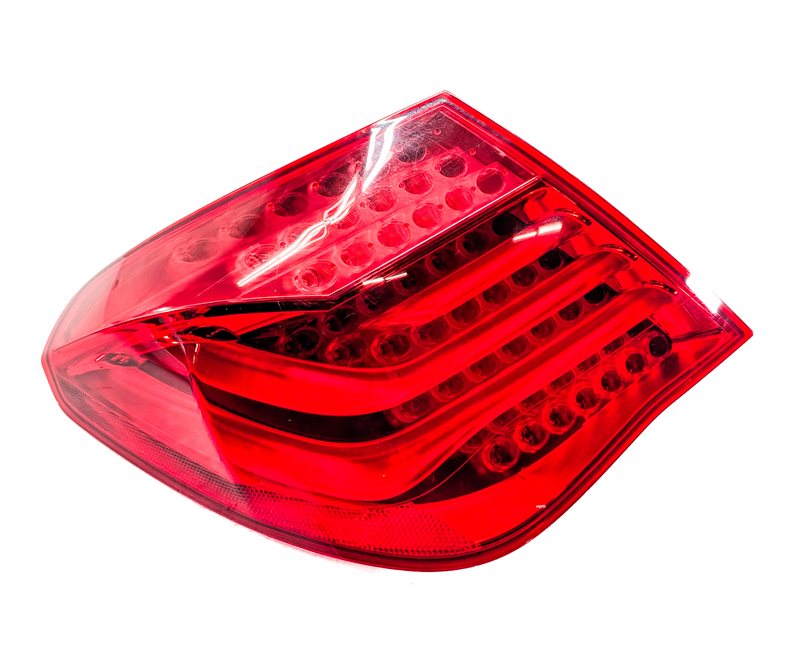 Thumbnail 3: 2009-2012 BMW 7 SERIES (F01) LEFT DRIVER REAR OUTER TAILLIGHT BRAKE LIGHT LAMP