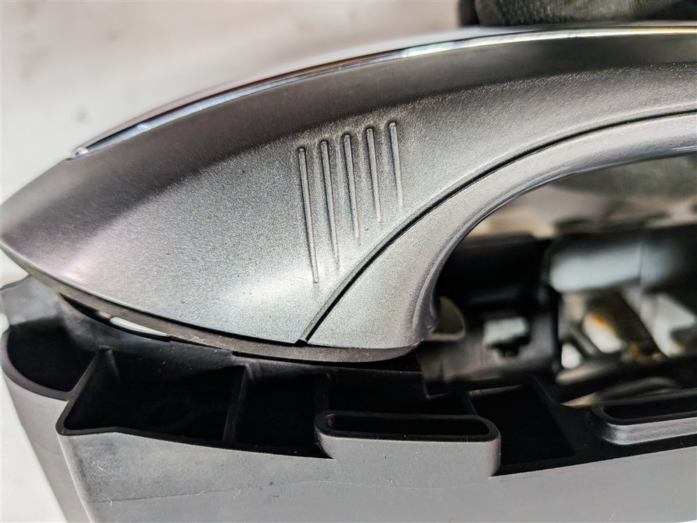 Thumbnail 9: 2009-2018 BMW 5 7 SERIES (F01 F02 F10) REAR LEFT COMFORT DOOR HANDLE (Gray)