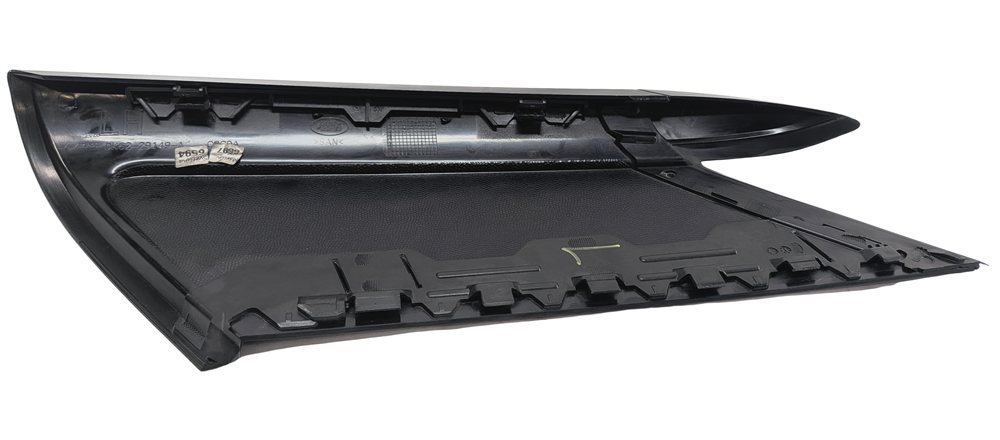 Thumbnail 5: 2015 RANGE ROVER SPORT (L494) REAR LEFT DRIVER D PILLAR TRIM MOULDING