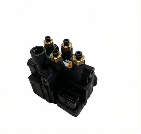 Thumbnail 5: 2015 RANGE ROVER SPORT (L494) REAR AIR SUSPENSION CONTROL VALVE BLOCK