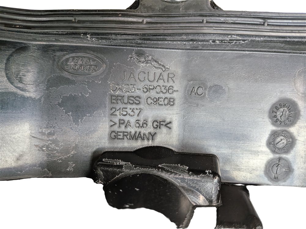 Thumbnail 8: 14-17 LR4 RANGE ROVER SPORT DISCOVERY (L405 L494 L462) 3.0L RIGHT VALVE COVER