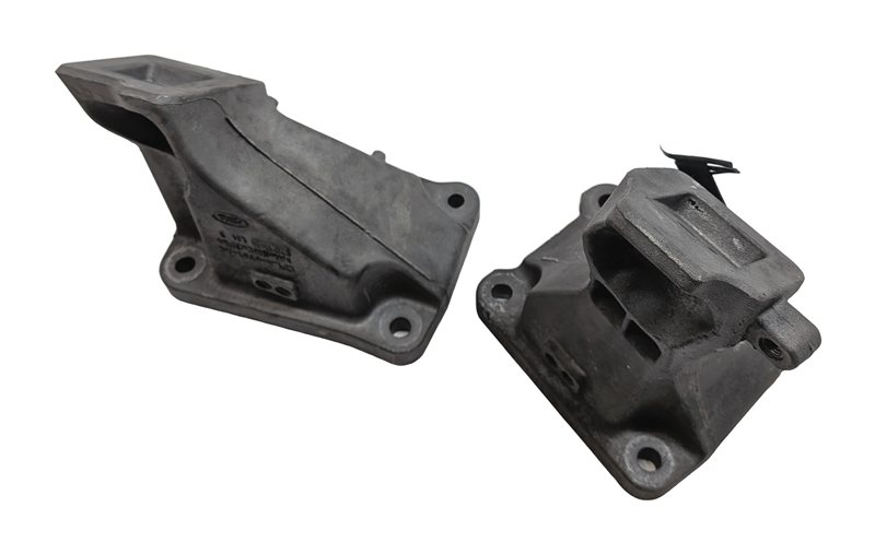 Thumbnail 2: 2015 RANGE ROVER SPORT (L494) 3.0L SUPER AJ126 ENGINE MOTOR MOUNT BRACKET SET/2