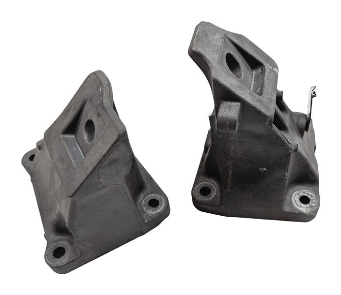 Thumbnail 5: 2015 RANGE ROVER SPORT (L494) 3.0L SUPER AJ126 ENGINE MOTOR MOUNT BRACKET SET/2