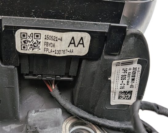 Thumbnail 8: 2014-2022 RANGE ROVER SPORT (L494) 4-SPOKE HEATED STEERING WHEEL w/ SWITCHES