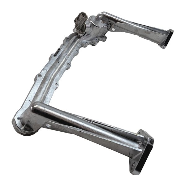 Thumbnail 5: 2015 RANGE ROVER SPORT (L494) 3.0L SUPER (306PS AJ126) REAR WATER COOLANT PIPE