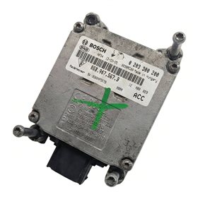 Thumbnail 4: 2015-2018 PORSCHE MACAN (95B) FRONT DRIVER ASSIST BLIND SPOT RADAR SENSOR MODULE