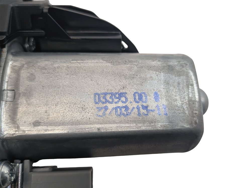 Thumbnail 9: 2015 PORSCHE MACAN (95B) REAR TRUNK LATCH LOCK MOTOR ACTUATOR