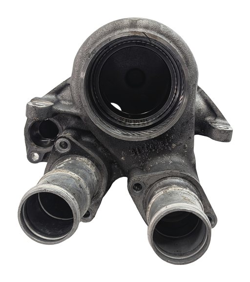 Thumbnail 2: 2015 PORSCHE MACAN (95B) 3.6L TURBO (MCT.LA) ENGINE THERMOSTAT COOLANT HOUSING