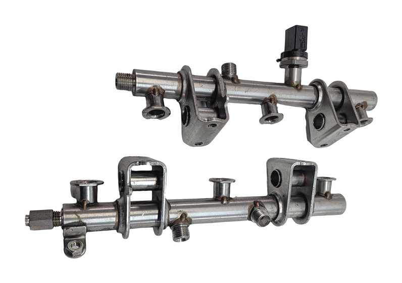 Thumbnail 3: 2015 PORSCHE MACAN (95B) 3.6L TURBO (MCT.LA) ENGINE FUEL INJECTION RAIL SET/2