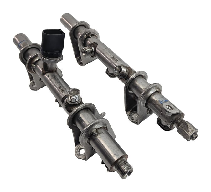 Thumbnail 6: 2015 PORSCHE MACAN (95B) 3.6L TURBO (MCT.LA) ENGINE FUEL INJECTION RAIL SET/2