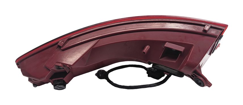 Thumbnail 5: 2015-2018 PORSCHE MACAN (95B) REAR RIGHT PASSENGER QUARTER PANEL TAILLIGHT LAMP