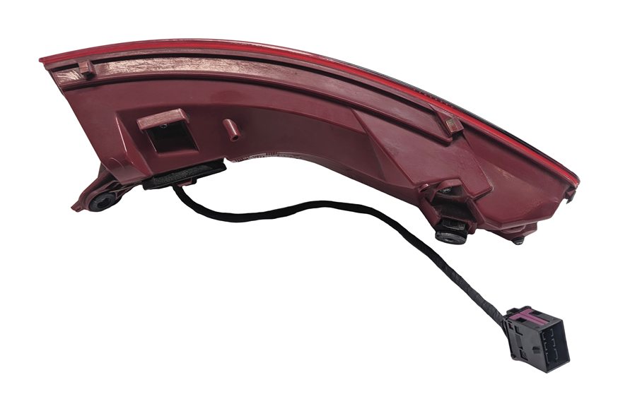 Thumbnail 5: 2015-2018 PORSCHE MACAN 95B REAR LEFT DRIVER QUARTER PANEL TAILLIGHT BRAKE LAMP