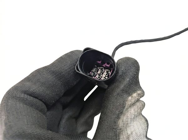 Thumbnail 6: 2015-2024 PORSCHE MACAN 95B REAR RIGHT PASSENGER BUMPER TURN SIGNAL LIGHT LAMP