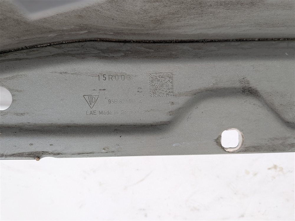Thumbnail 7: 2015-2024 PORSCHE MACAN (95B) FRONT RIGHT PASSENGER FENDER ASSEMBLY (White)
