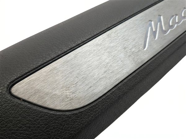 Thumbnail 7: 2015 PORSCHE MACAN (95B) FRONT RIGHT PASSENGER LOWER A PILLAR SCUFF KICK PLATE