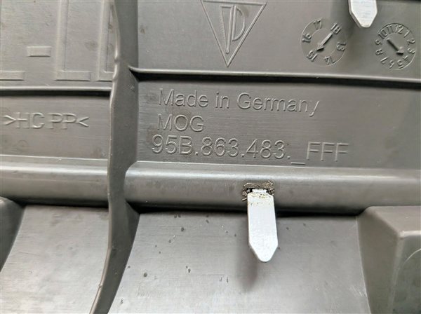 Thumbnail 8: 2015 PORSCHE MACAN (95B) FRONT LEFT DRIVER A PILLAR TRIM SCUFF KICK PLATE