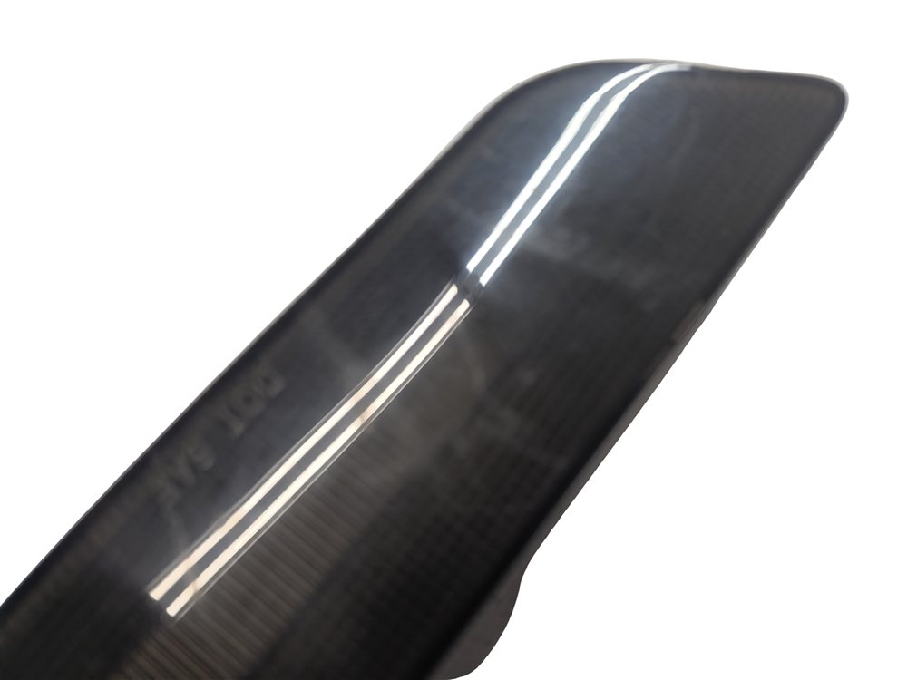 Thumbnail 7: 15-24 PORSCHE MACAN 95B FRONT RIGHT PASSENGER FENDER MARKER TURN SIGNAL LIGHT