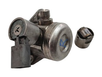 08-14 BMW 550i 650i 750i X5 X6 (F01 F10 E70 E71) 4.4L N63 MECHANICAL FUEL PUMP