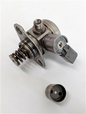 Thumbnail 6: 08-14 BMW 550i 650i 750i X5 X6 (F01 F10 E70 E71) 4.4L N63 MECHANICAL FUEL PUMP