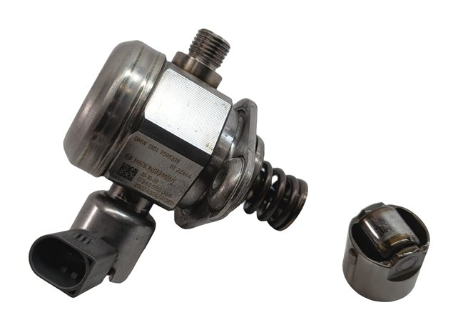 Thumbnail 4: 08-14 BMW 550i 650i 750i X5 X6 (F01 F10 E70 E71) 4.4L N63 MECHANICAL FUEL PUMP